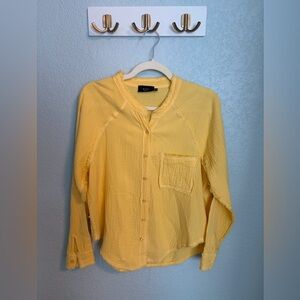 Vici Casual Button Down in Sunny Yellow